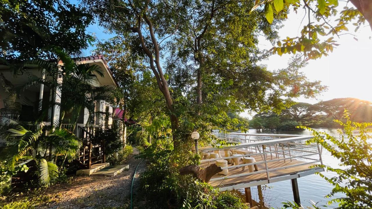 Moon River Resort Phimai Bagian luar foto