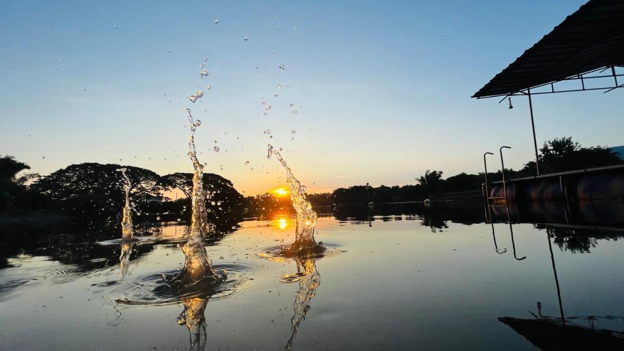Moon River Resort Phimai Bagian luar foto