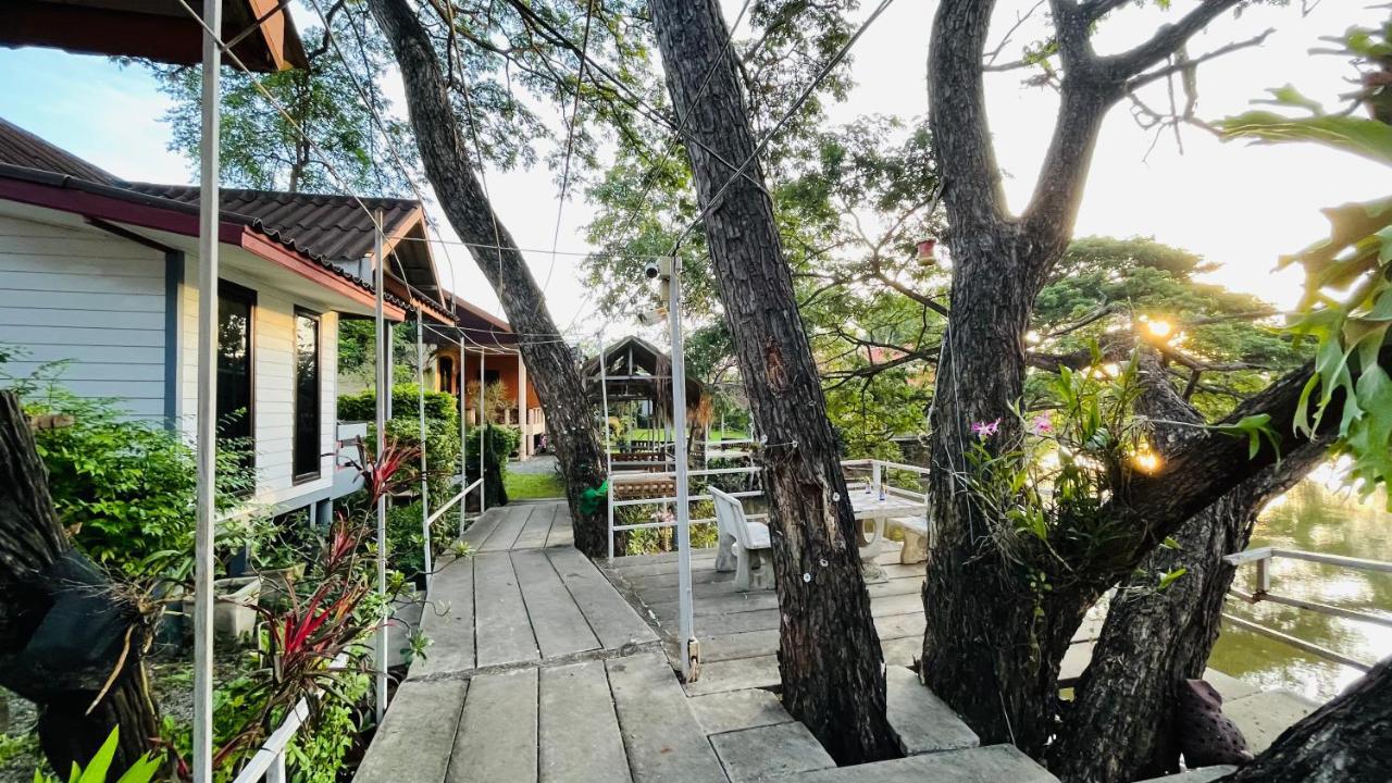 Moon River Resort Phimai Bagian luar foto