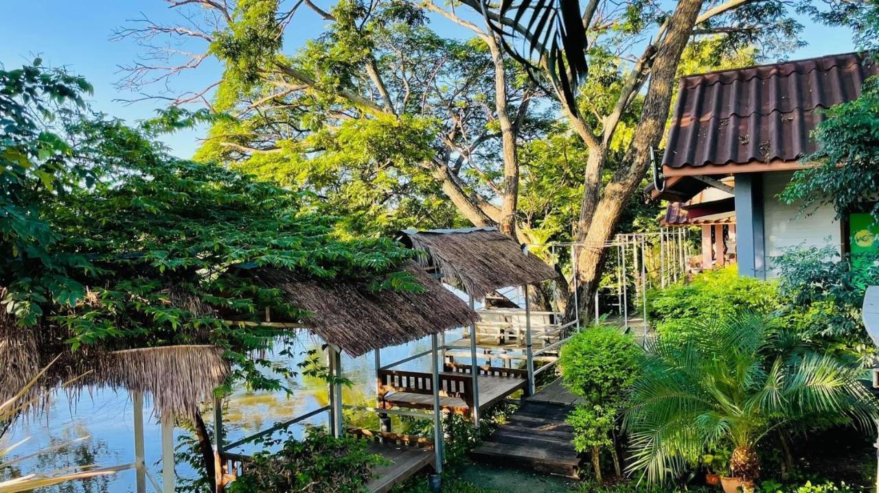Moon River Resort Phimai Bagian luar foto