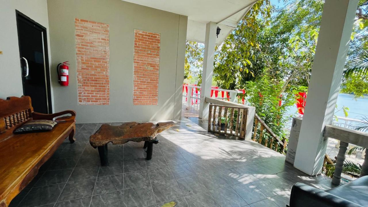 Moon River Resort Phimai Bagian luar foto
