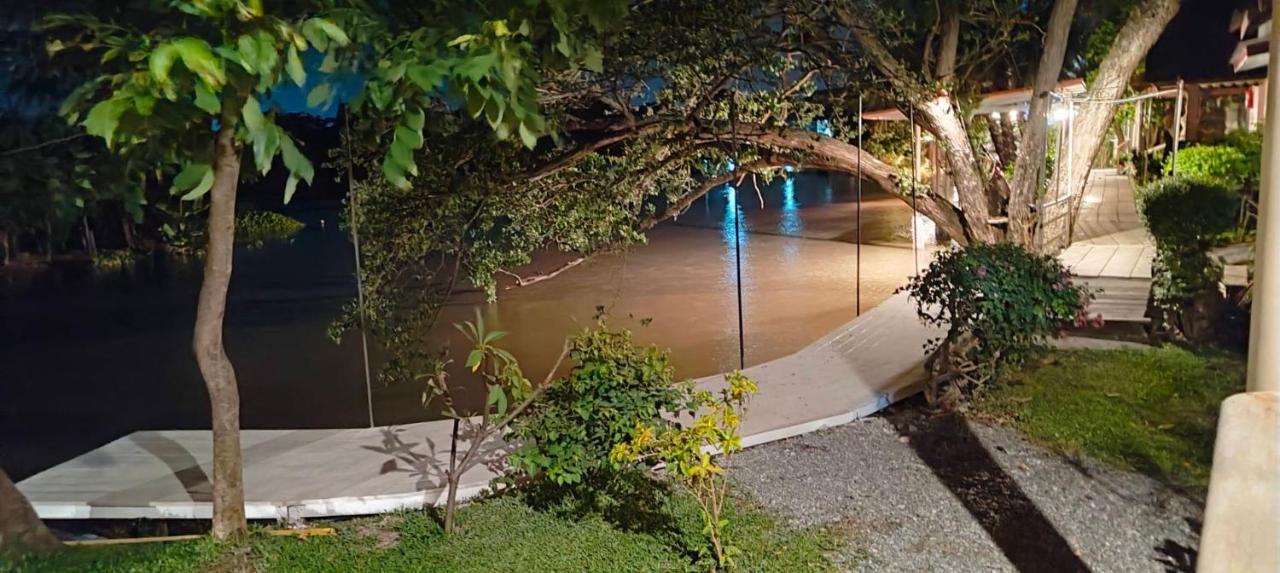 Moon River Resort Phimai Bagian luar foto