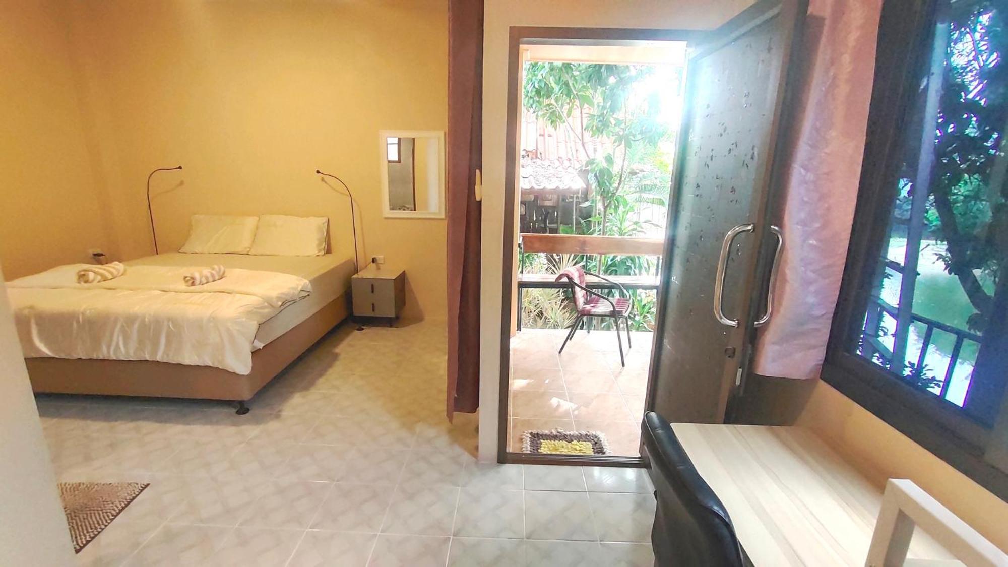 Moon River Resort Phimai Bagian luar foto